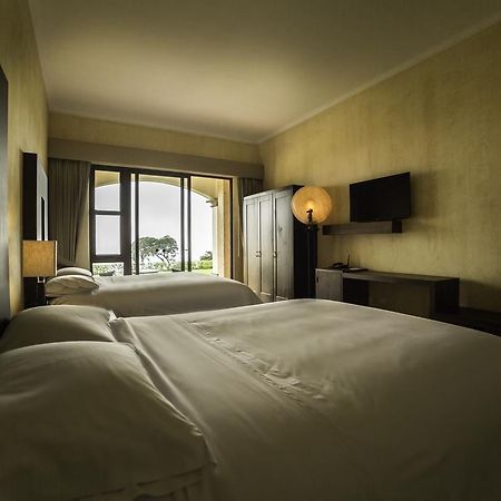 Hotel La Reunion Golf Resort And Residences Antigua Buitenkant foto