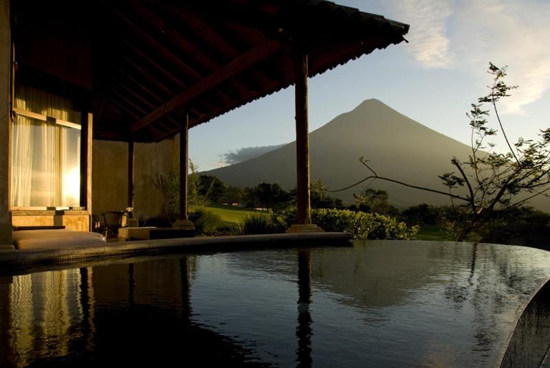 Hotel La Reunion Golf Resort And Residences Antigua Kamer foto