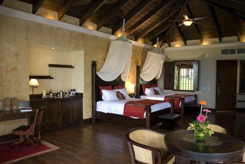 Hotel La Reunion Golf Resort And Residences Antigua Kamer foto