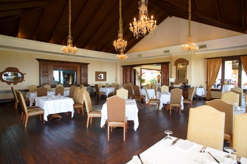Hotel La Reunion Golf Resort And Residences Antigua Buitenkant foto